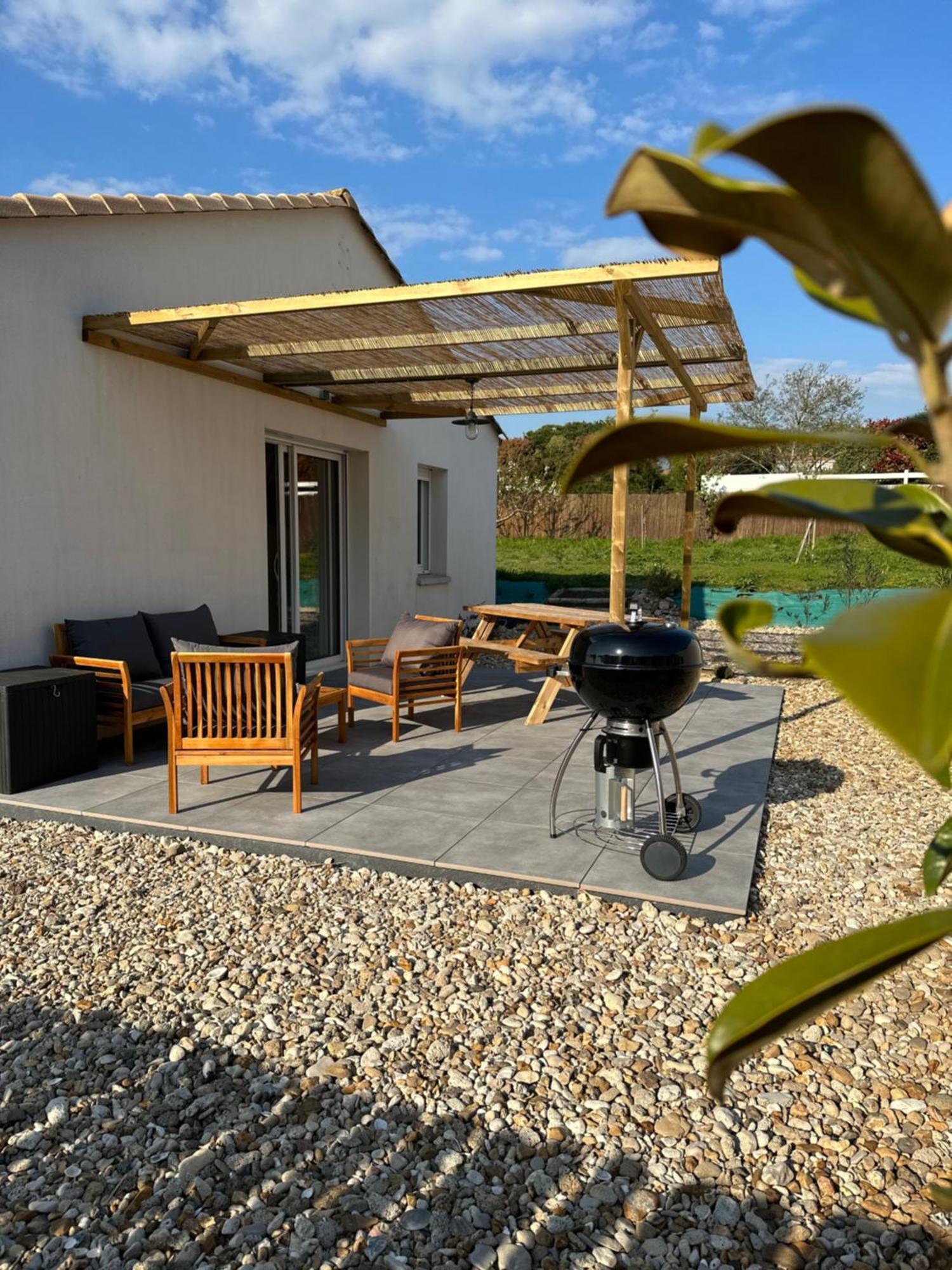 Maison Au Calme Pres Des Plages Poiroux Exteriör bild